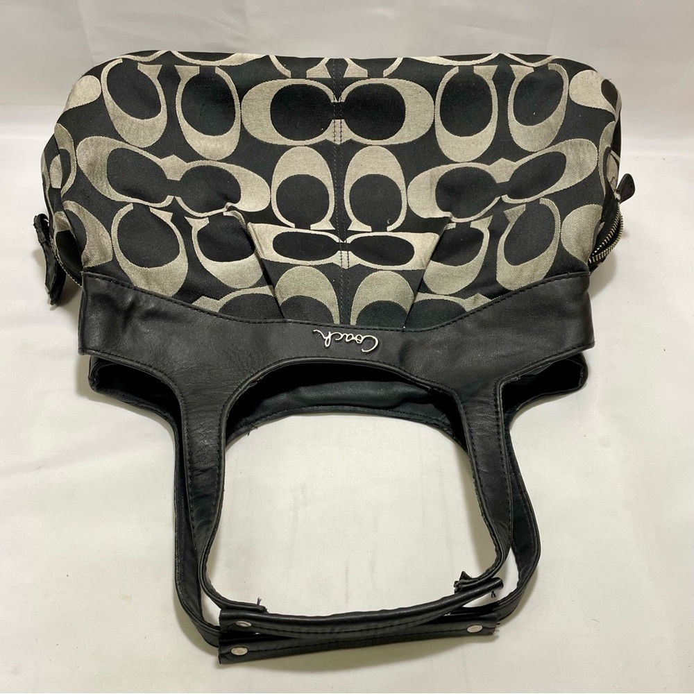 Coach Lexi Signature Shoulder Bag - Picture 4 of 16